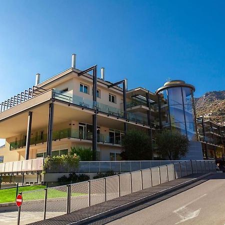 Appartamento Bersaglio Costa Volpino Kültér fotó