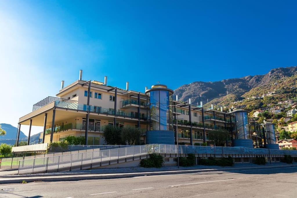 Appartamento Bersaglio Costa Volpino Kültér fotó